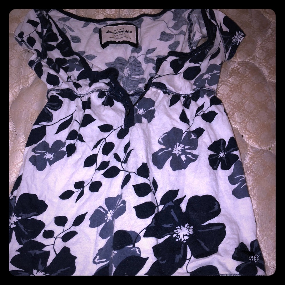 Abercrombie T-shirt